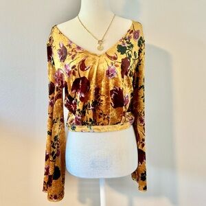 NWT Patrons Of Peace Yellow Floral Velvet Top Size XS Open Back Bell Sleeve